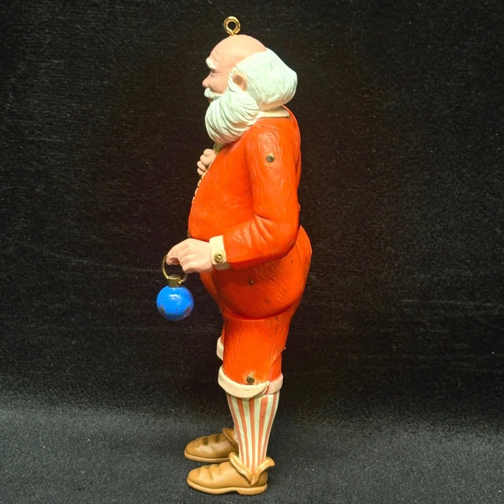 Hallmark 1983 Keepsake OLD FASHIONED SANTA Christmas Ornament Moveable Arms Legs